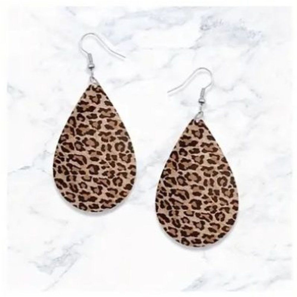Colorful Leopard Prints Teardrop Earrings